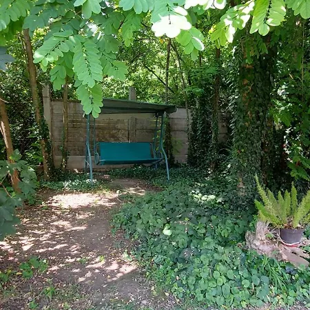 Akacfa Vendeghaz Apartament *