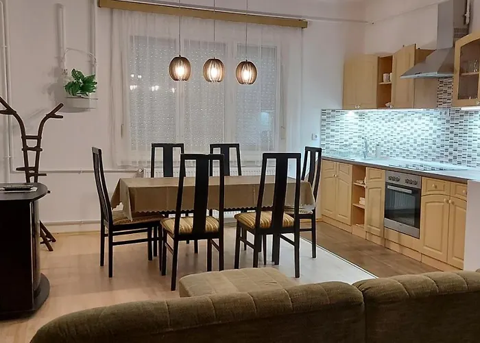 Akacfa Vendeghaz Apartament Makó